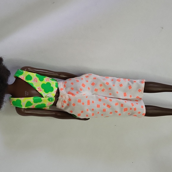 Barbie Hawaiian Fun Outfit 1990s Clothing Genuine Barbie Mattel - Picture 4 of 9